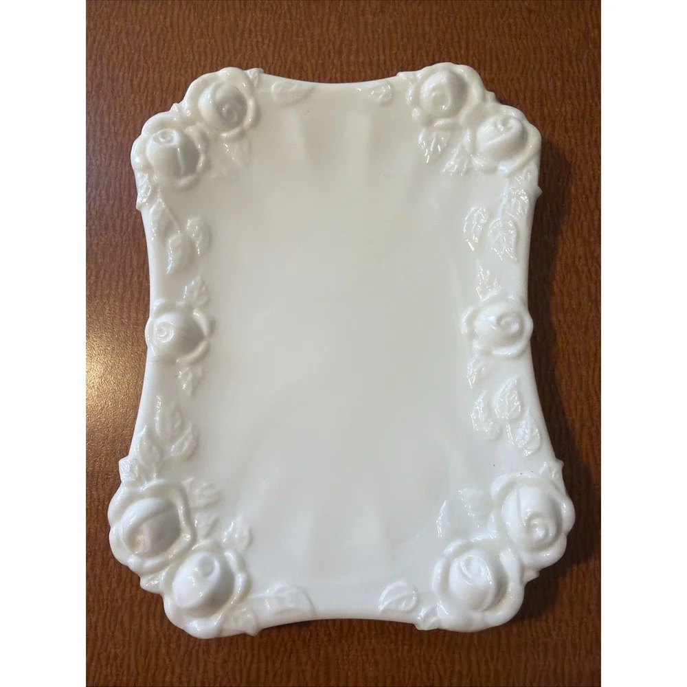Vintage Milk Glass Soap Dish With Roses 6
